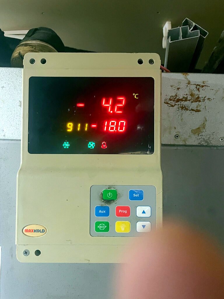 Freezer room pulling down to temperature during commissioning