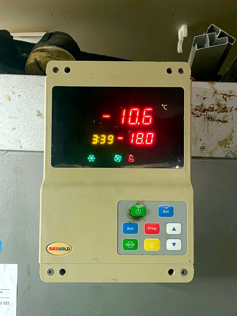 Freezer room controller showing minus 10 degrees